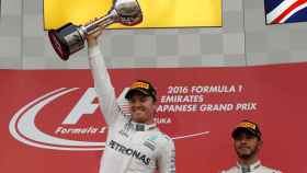 Rosberg afianza su lidereto en Japón