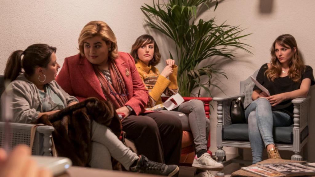 Paquita Salas Se Va De Casting En Su Cuarto Capitulo It first premiered on the web platform flooxer in july 2016. paquita salas se va de casting en su