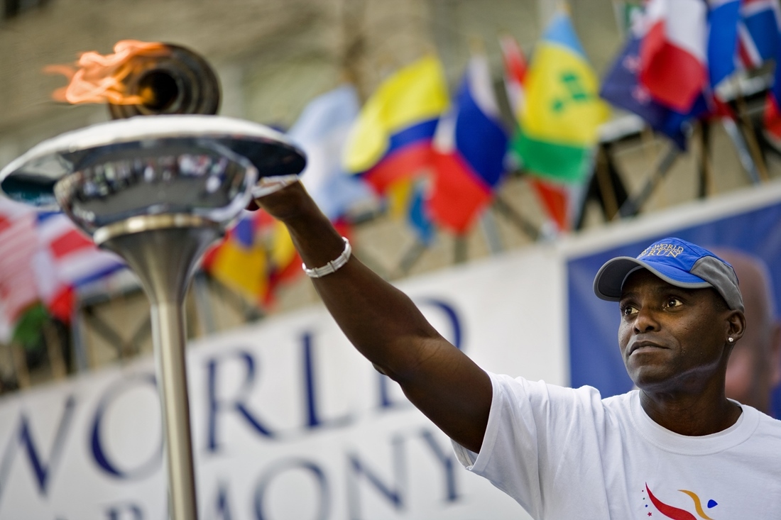 carl-lewis-peace-run