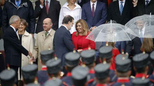Mariano Rajoy saluda a Susana Díaz a su llegada al Día de la Fiesta Nacional.