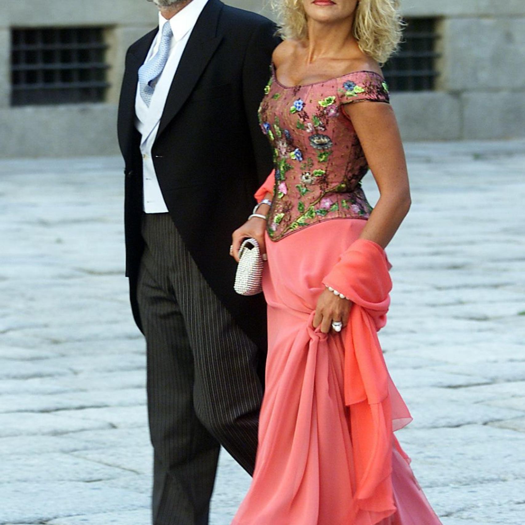 Correa, su mujer y el Caprile en la boda de la hija de Aznar en 2002.