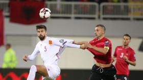 Gerard Piqué durante el partido España-Albania.