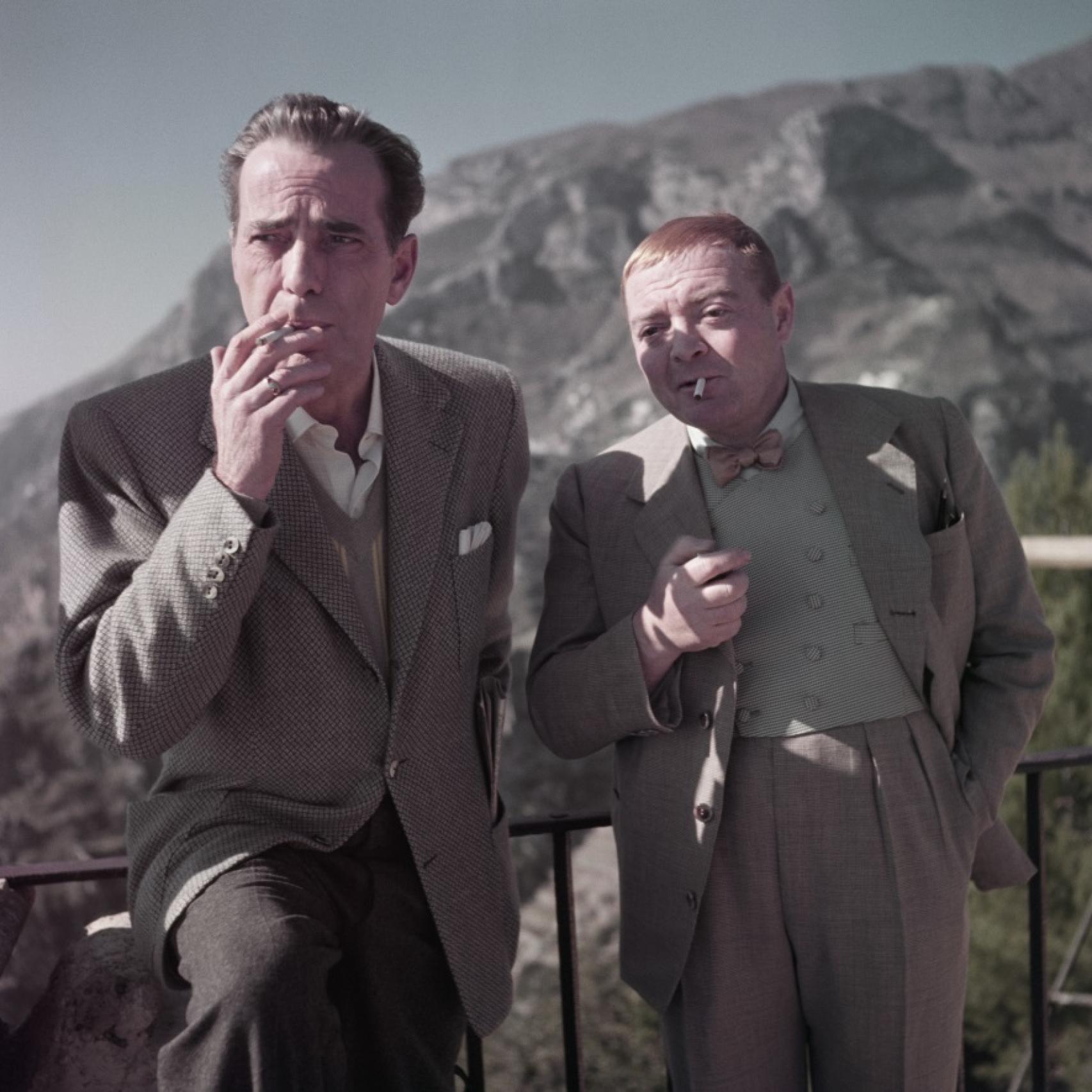 Humphrey Bogart y Peter Lorre durante el rodaje de Beat the Devil.