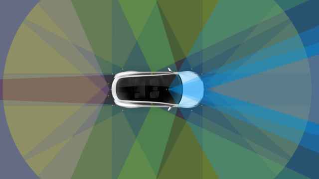 Los nuevos coches fabricados por Tesla serán cien por cien autónomos