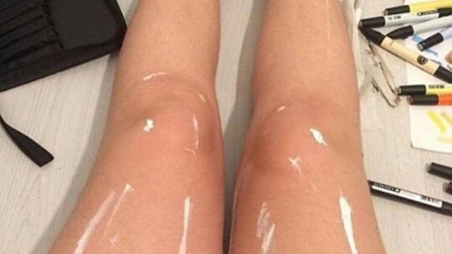 Las piernas de la discordia: ¿embadurnadas en aceite o pintadas con pintura?