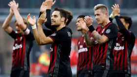 Los jugadores del Milan celebran su última victoria ante el Pescara.