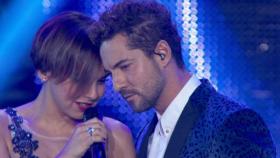 Chenoa y Bisbal durante su emotiva actuación