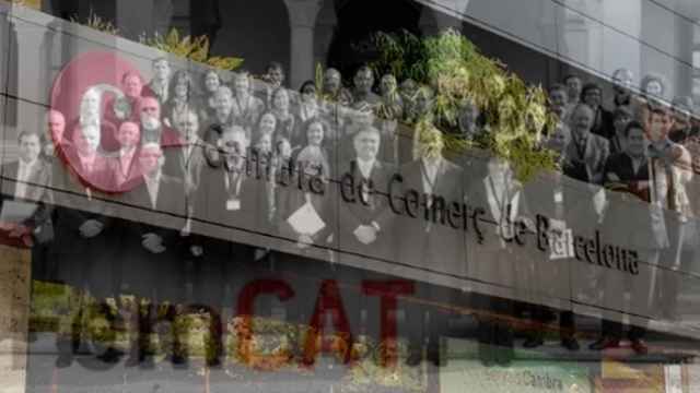 Entrada a la Cámara de Comercio de Barcelona, los empresarios de Femcat en 2015 y el logo del lobby catalán.