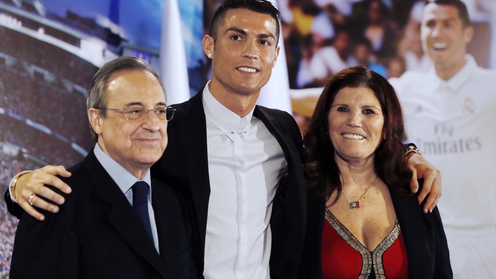 Florentino Pérez, Cristiano Ronaldo y la madre de éste.