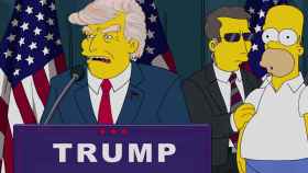 Homer Simpson con Doland Trump.