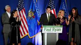 Paul Ryan mantiene su puesto como Senador.