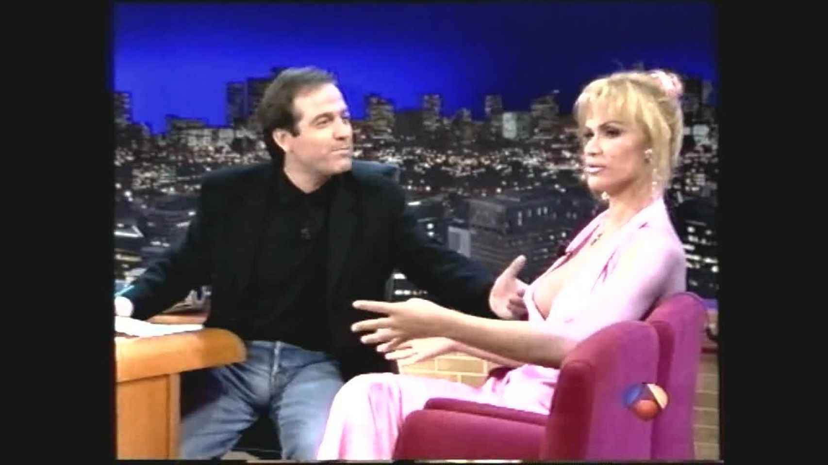 Pepe Navarro y La Veneno en el programa que les hizo saltar a la fama.