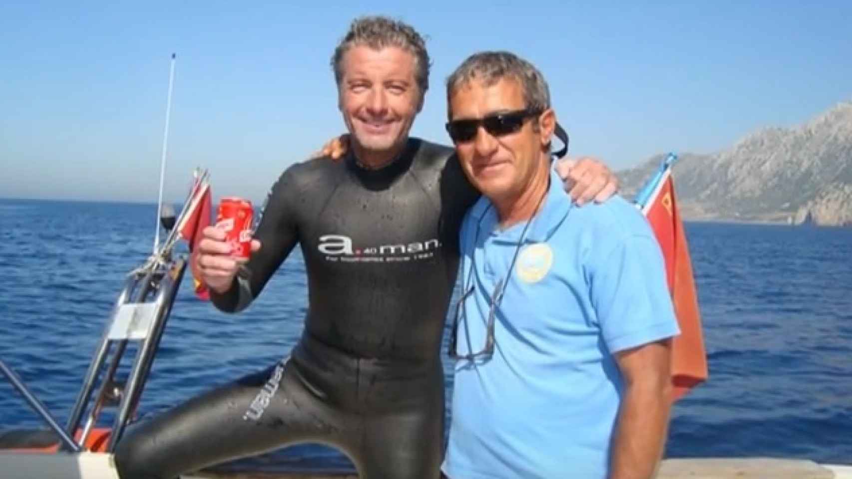 Bergel tras cruzar el Estrecho a nado en 2011.