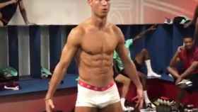 Cristiano Ronaldo en el 'Mannequin Challenge' de Portugal.