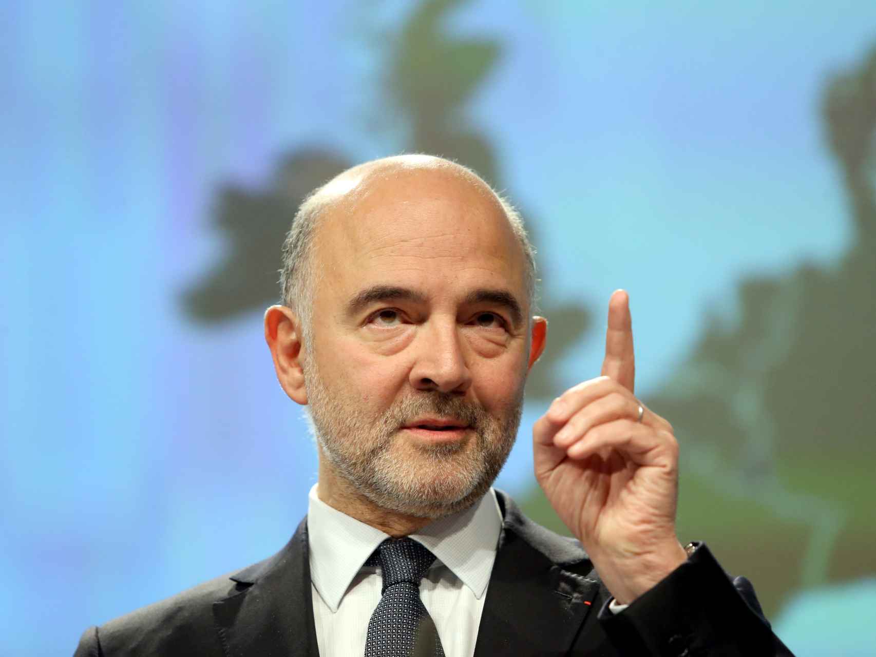 Moscovici cree que el Gobierno en funciones aprobó suficientes ajustes en 2016