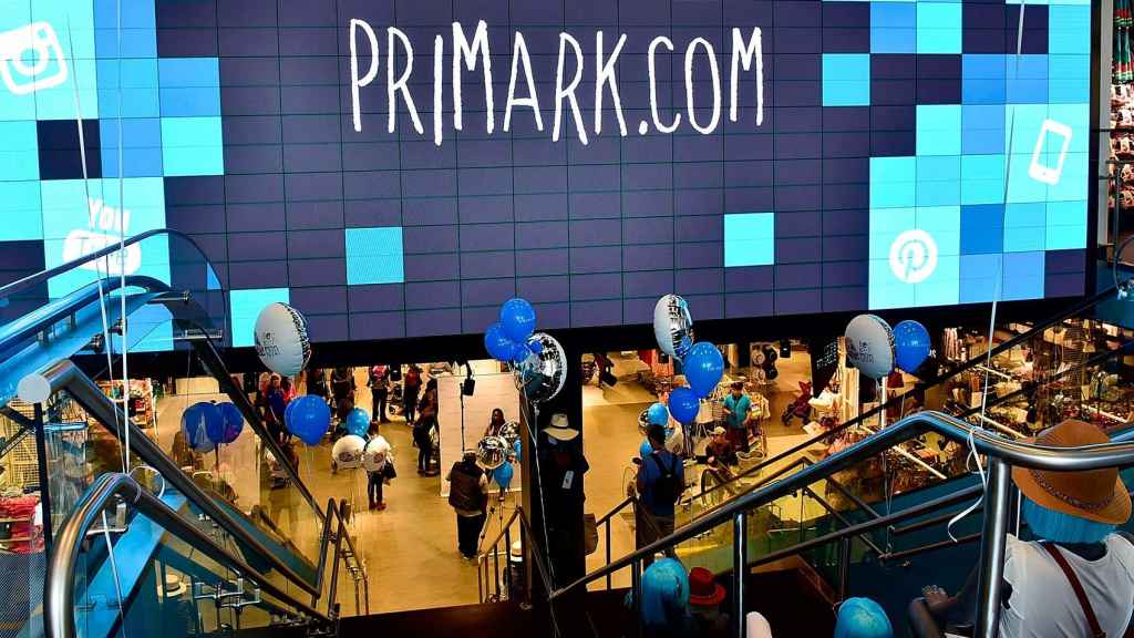 Interior de un establecimiento de Primark.