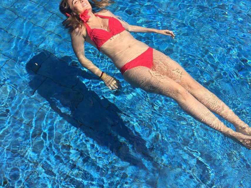 Tamra Falcó en la piscina hace seis meses