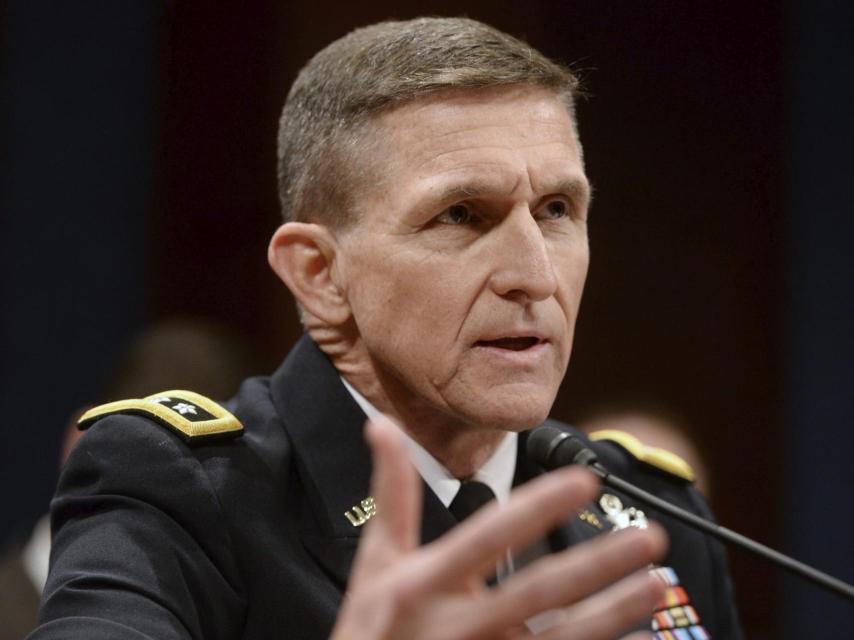 Trump ofrece puesto de asesor de seguridad nacional a general retirado Flynn