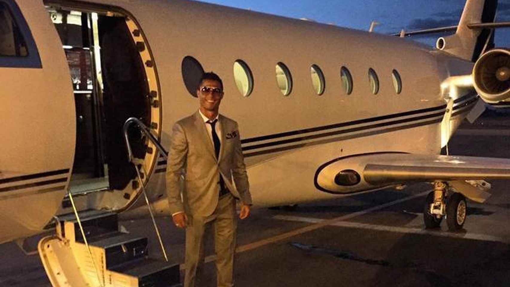 Cristiano aterriza con su jet privado en Marrakech