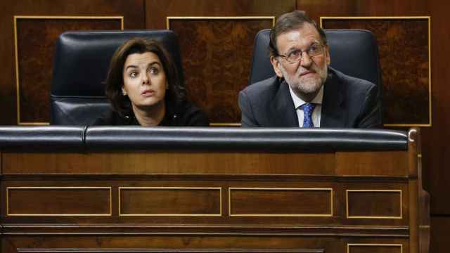 Mariano Rajoy junto con Soraya Sáenz de Santamaría.