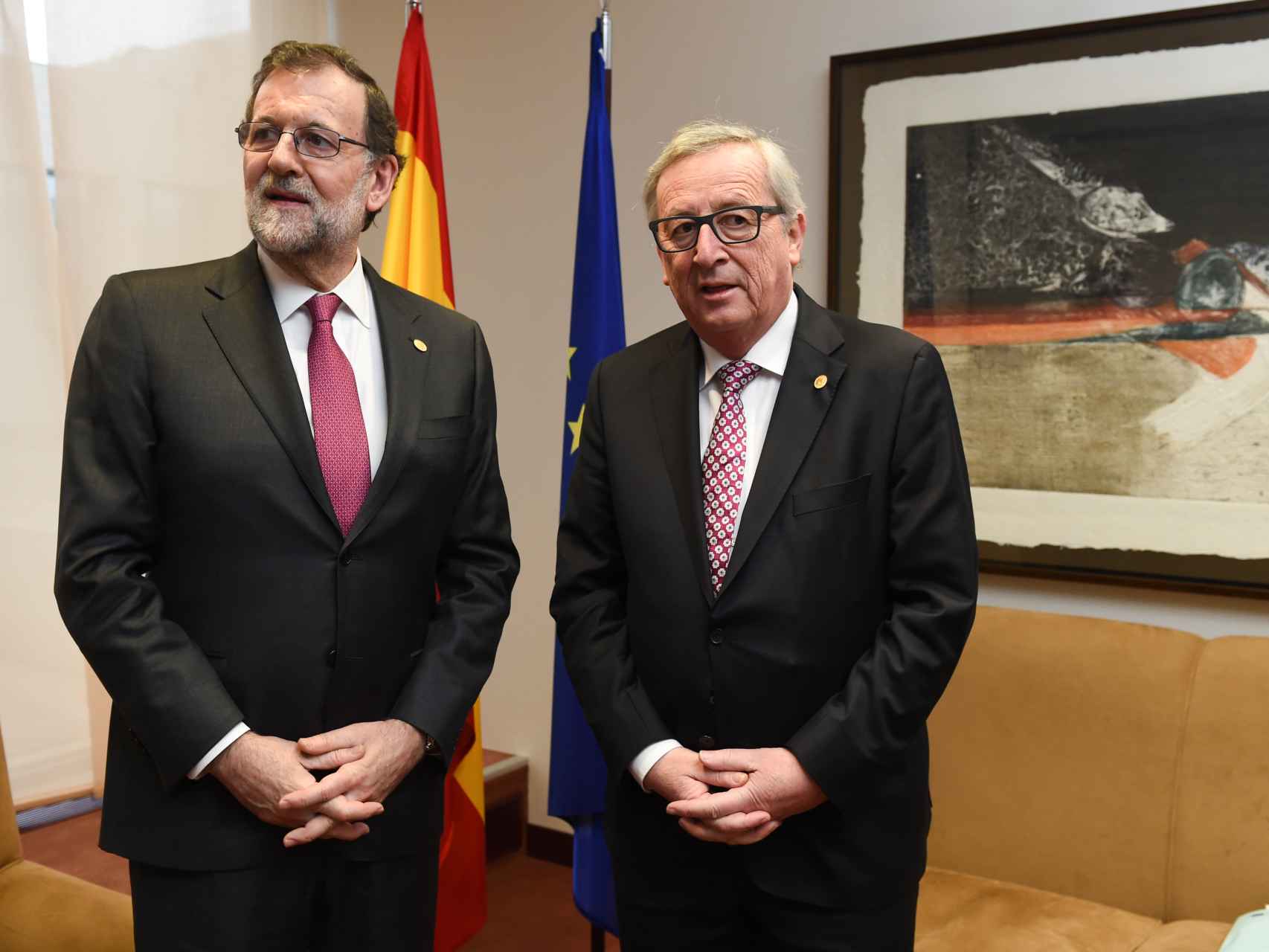 Rajoy y Juncker, durante una cumbre europea de principios de año