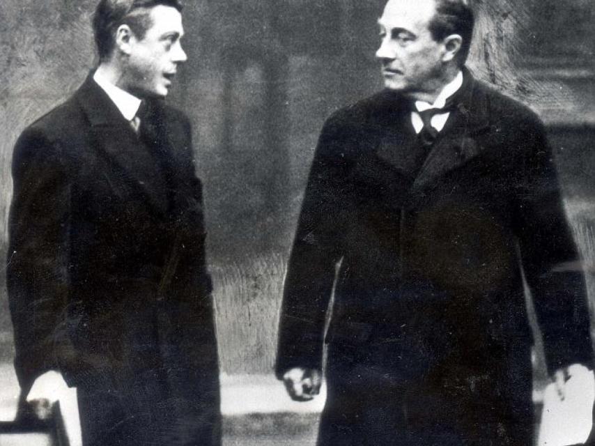Eduardo VIII y el primer ministro, Stanley Baldwin.