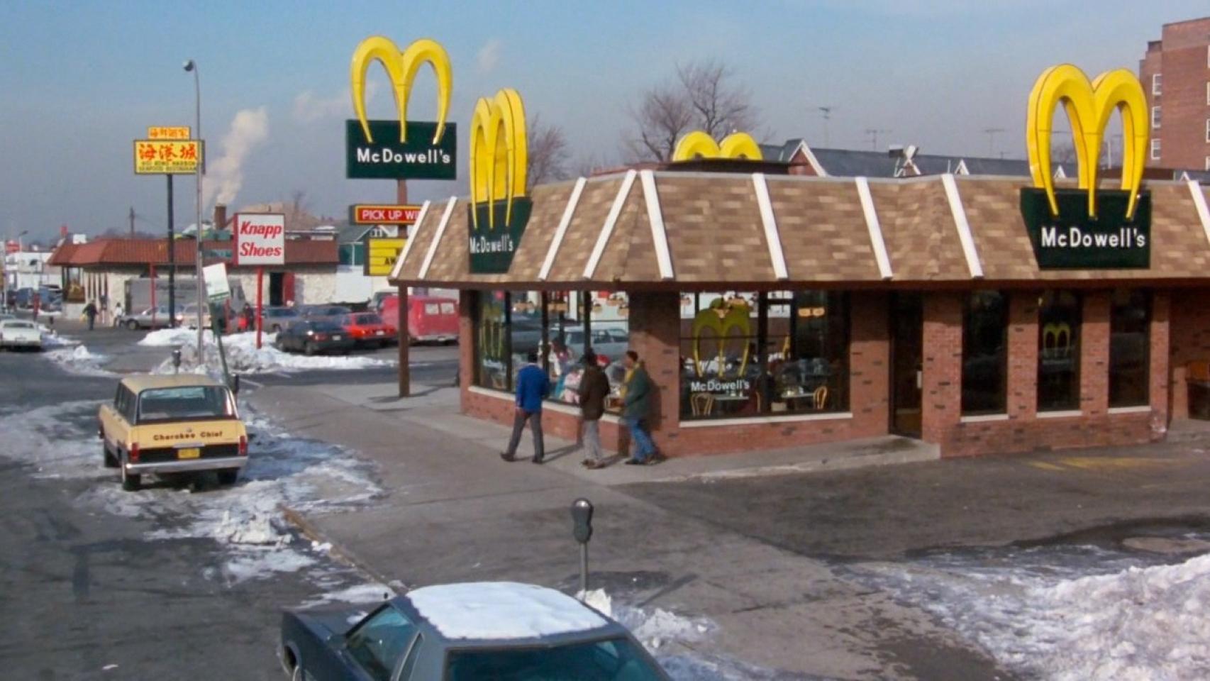 El príncipe de Zamunda parodiaba a McDonald's con su marca McDowell's.