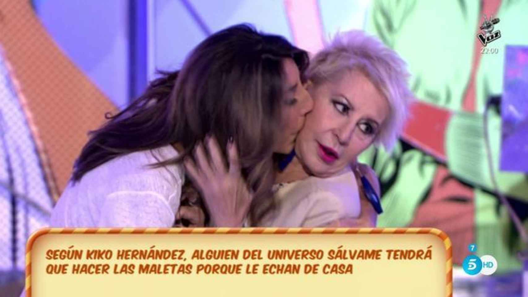 Paz Padilla besa a Marchante durante la emisión de Sálvame