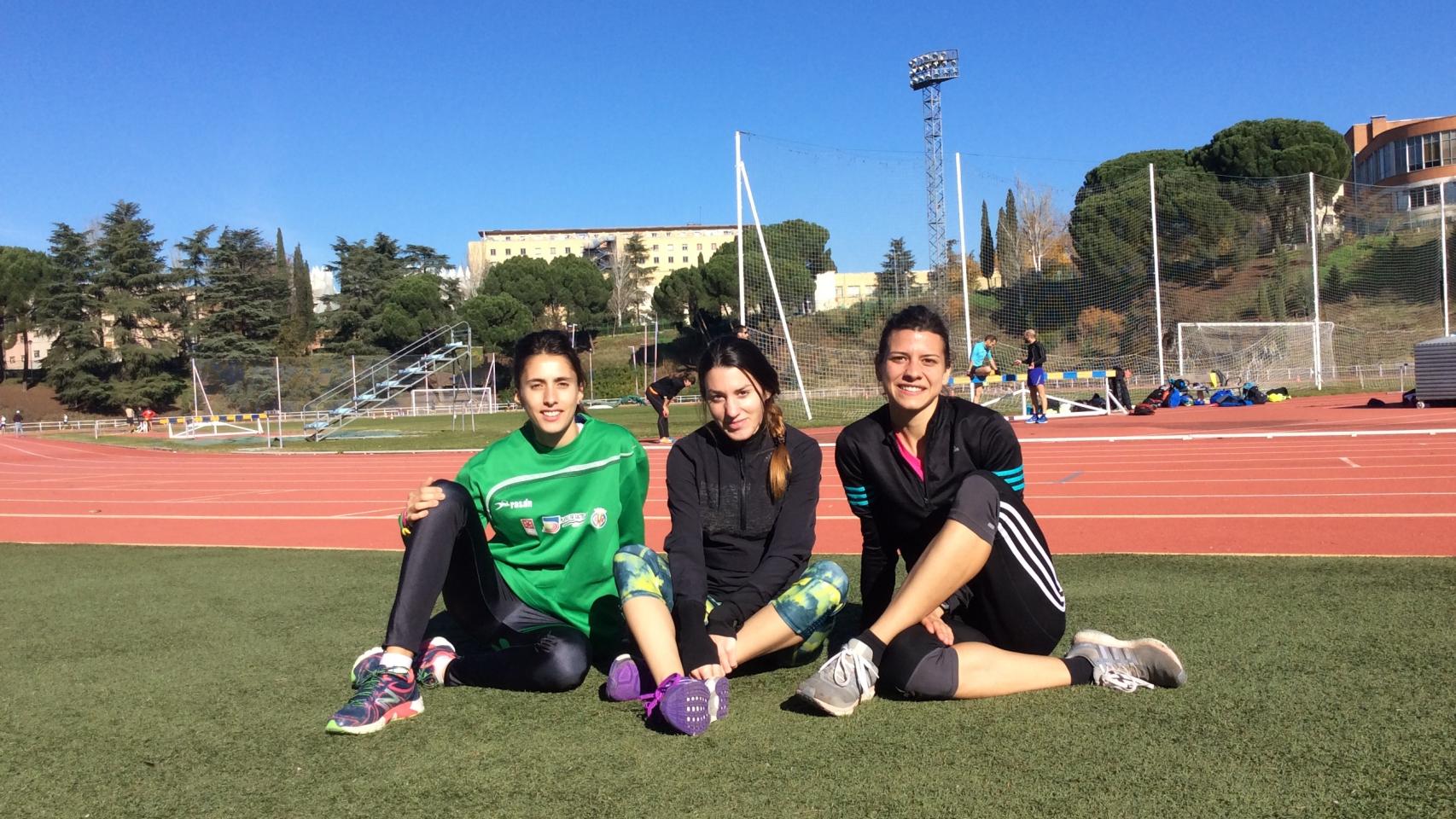De izquierda a derecha: Claudia, Maria José e Irene.