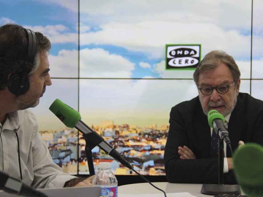 Juan Luis Cebrián, presidente de Prisa, durante una reciente entrevista radiofónica.