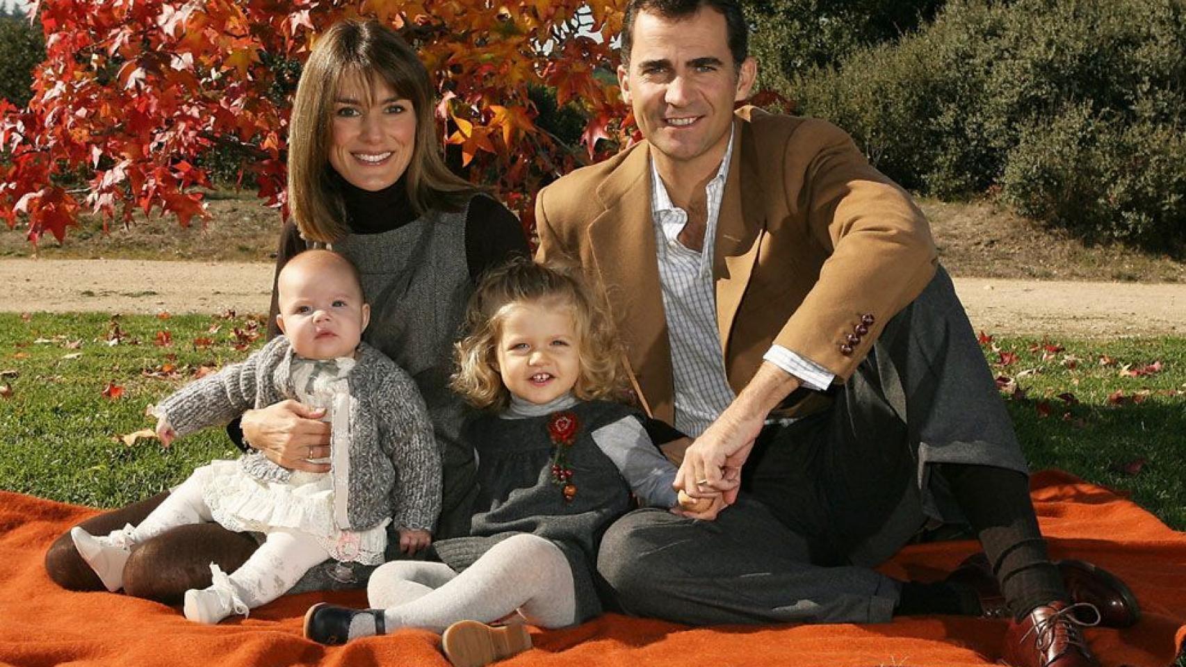 En 2007 la familia al completo felicitó las fiestas con esta estampa otoñal