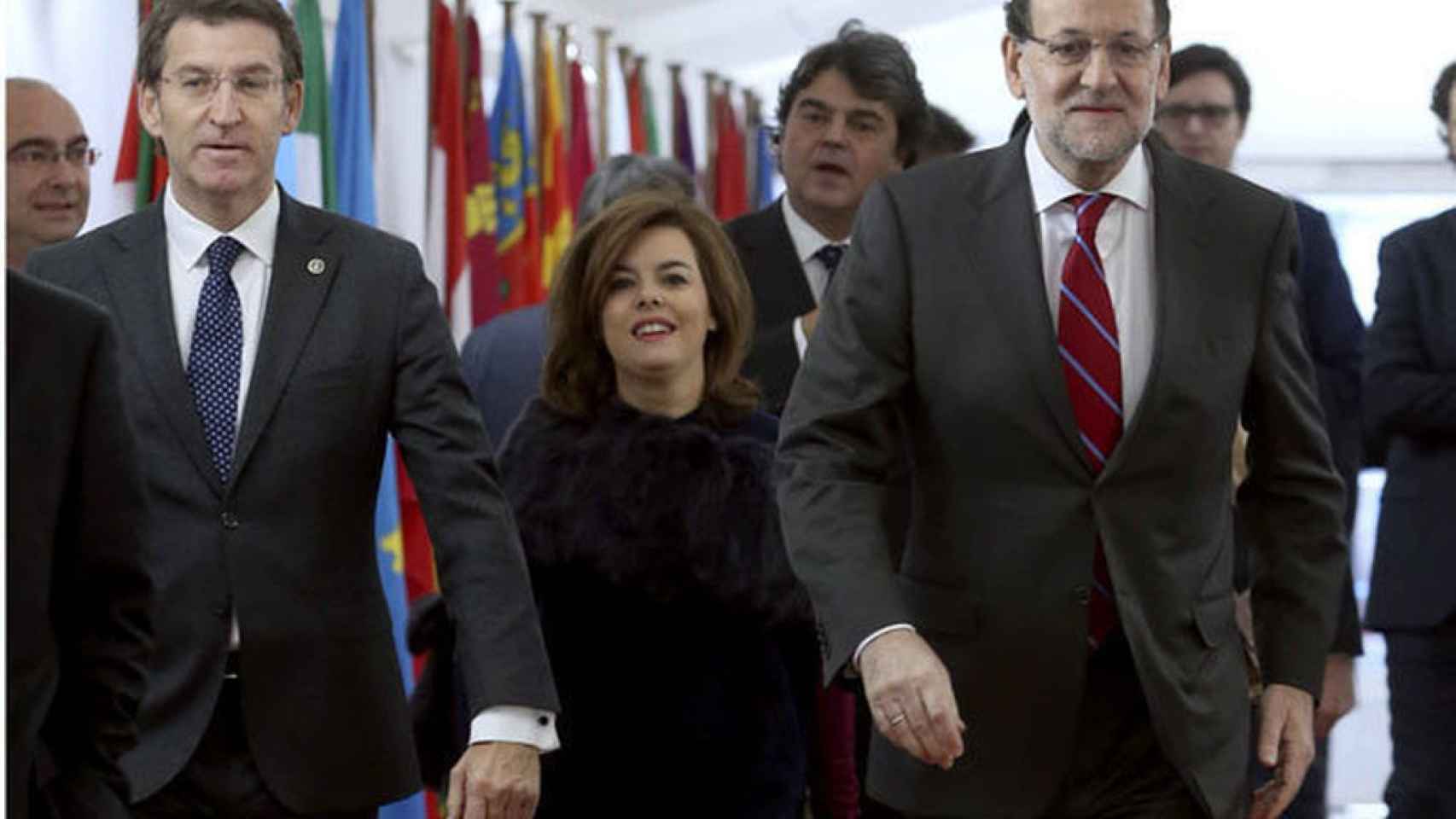 Alberto Núñez Feijóo con Mariano Rajoy y Soraya Sáenz de Santamaría.