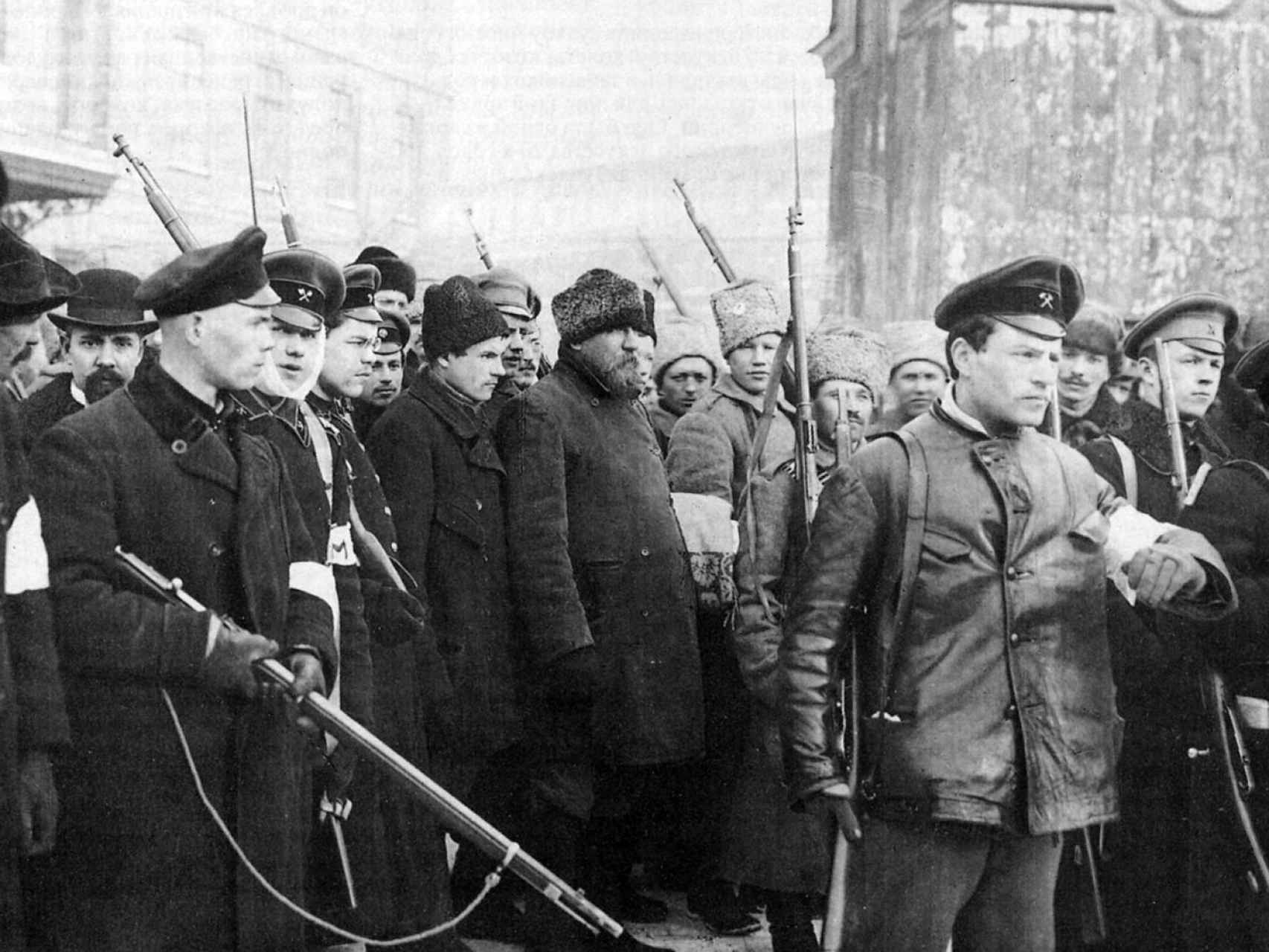 Первая национальная революция. Революция в Петрограде 1917. Революционные солдаты 1917. Россия после 1917.