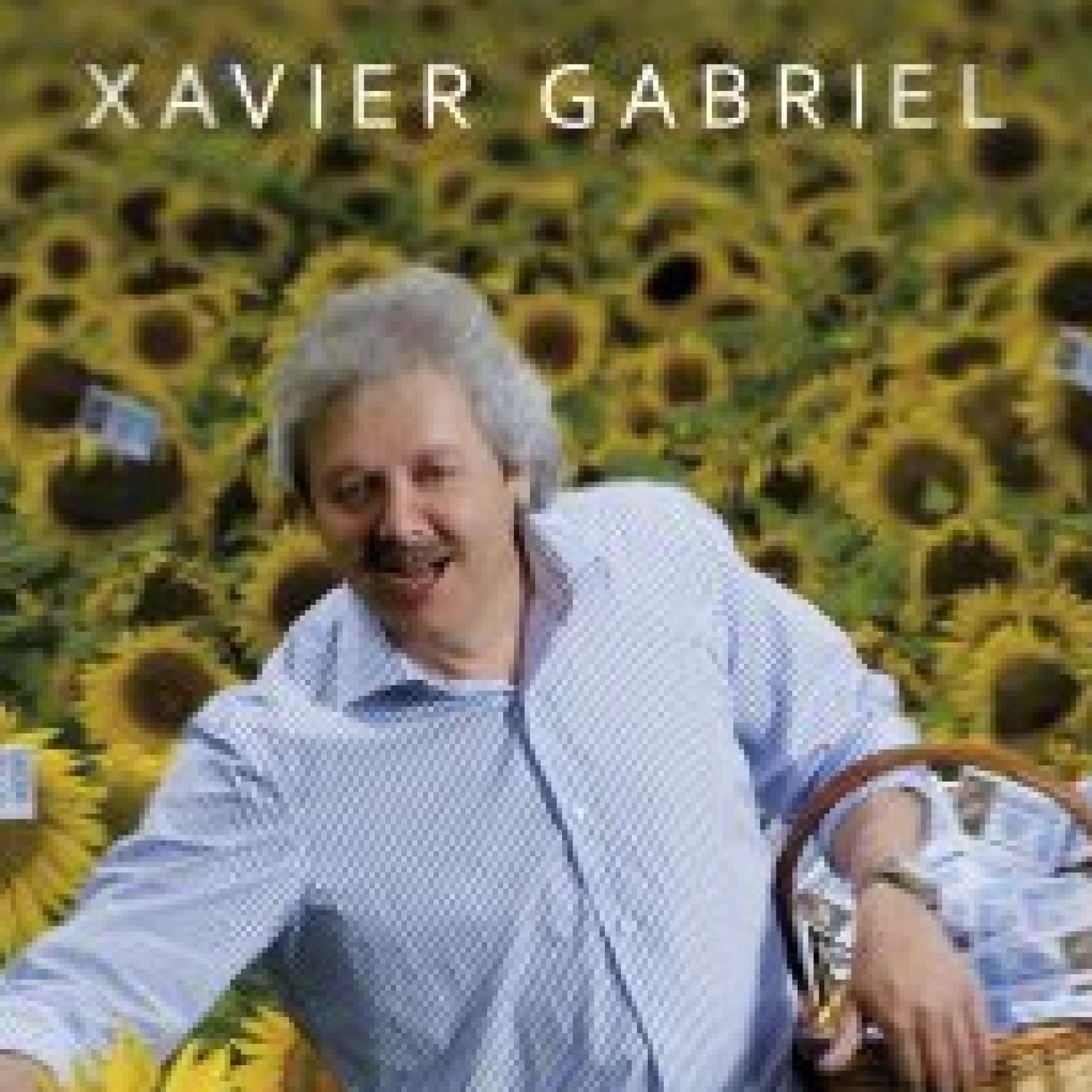 Uno de los libros escritos por Gabriel.
