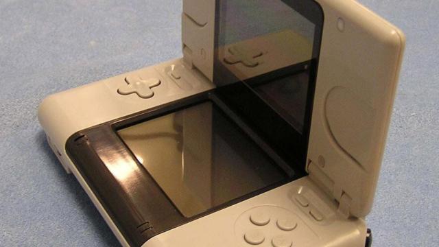 nintendo-ds-prototipo-port