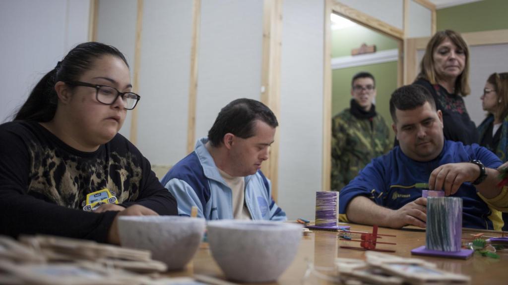 Los protagonistas de Bla, bla, bla, sueñan con el Goya.