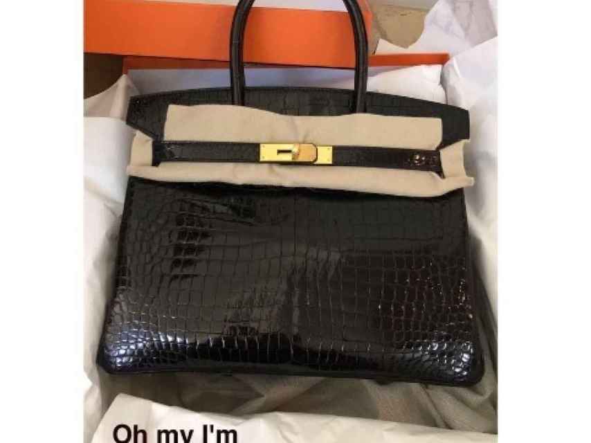 Este bolso Hermès Birkin negro fue el regalo de Kylie.