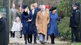 La Familia Real británica en el servicio de Navidad, sin la reina Isabel II.