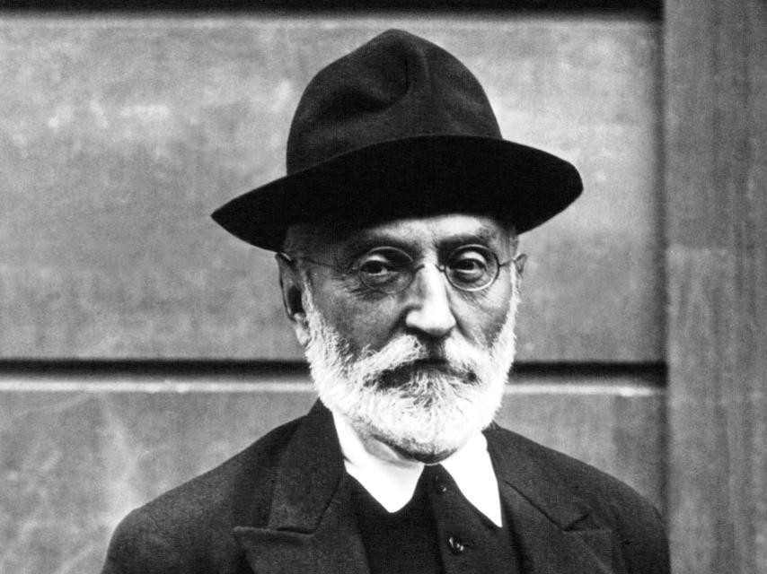 Miguel de Unamuno, en una fotografía de 1925.
