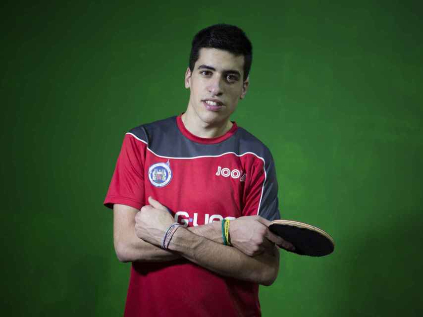 Gonzalo Rodriguez compagina el tenis de mesa con sus estudios de ADE