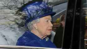 La reina Isabel II a su llegada al servicio religioso de este domingo.