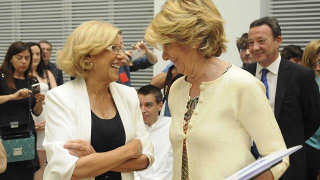 Esperanza Aguirre y Manuela Carmena.