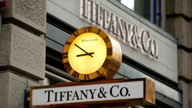 Exterior de una tienda de Tiffany & Co en Estados Unidos.