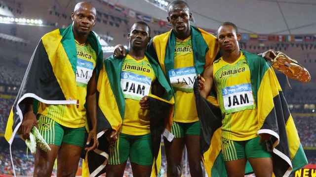 Equipo del relevo 4x100 de Jamaica en Pekín 2008.