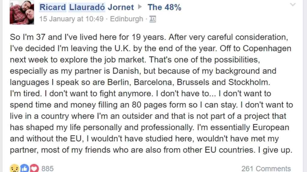 Captura de una de las quejas que Ricard Llauradó ha vertido en sus redes sociales sobre la situación que está viviendo en el Reino Unido.