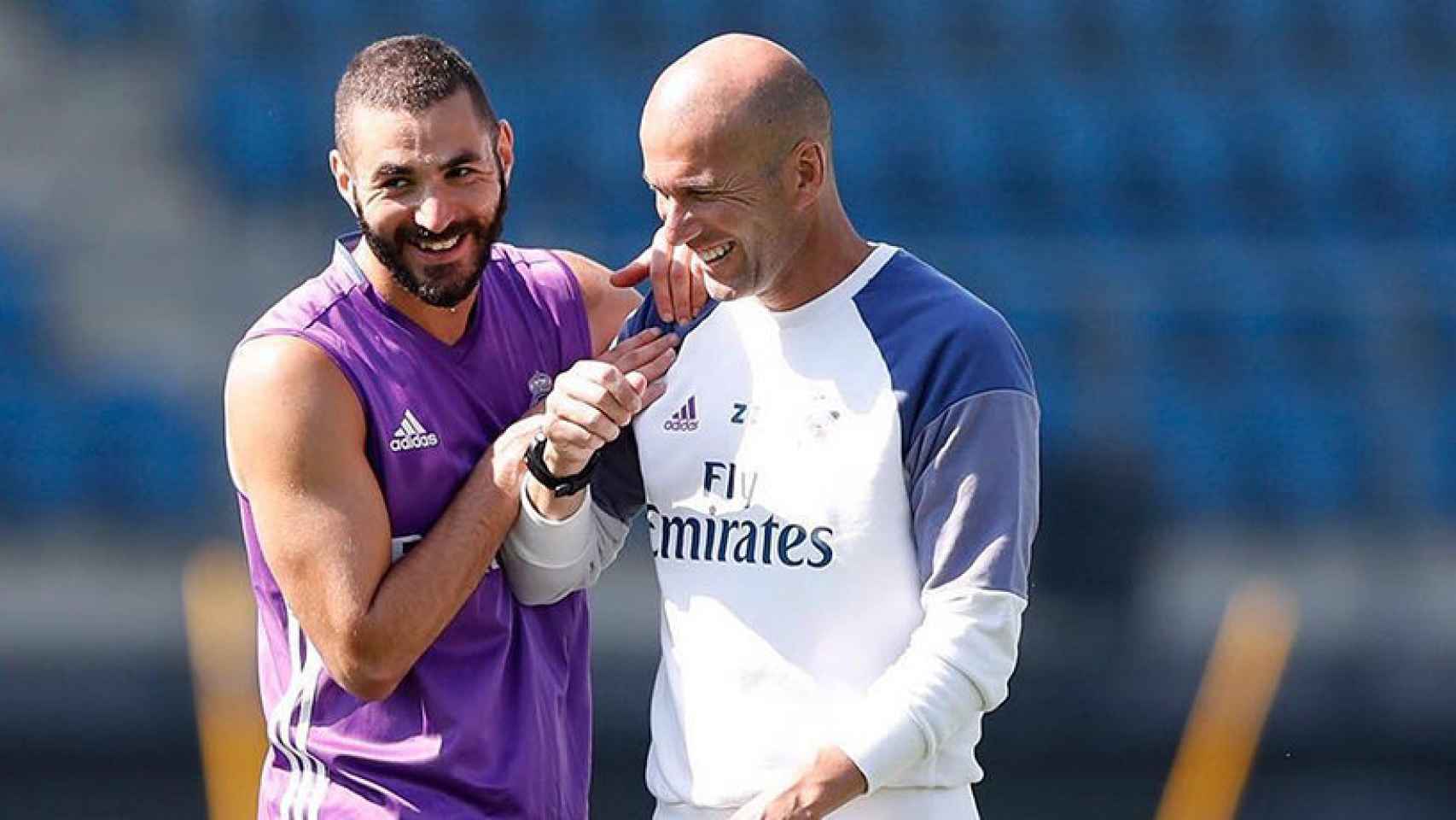 Karim Benzema y Zinedine Zidane durante un entrenamiento