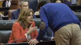 Díaz y el líder de C's en Andalucía en una sesión del Parlamento andaluz