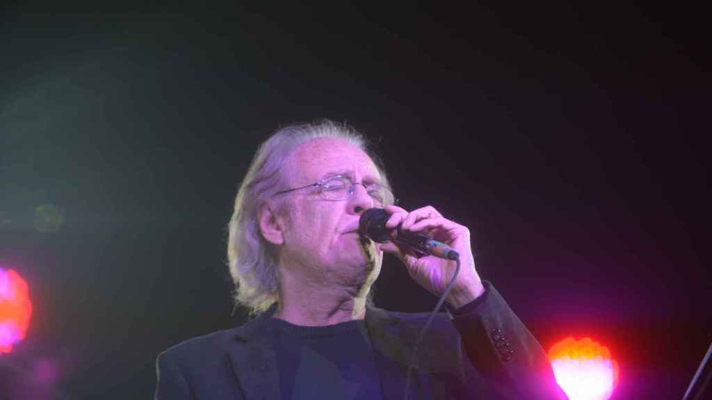 El cantante sobre el escenario durante un concierto en Madrid.