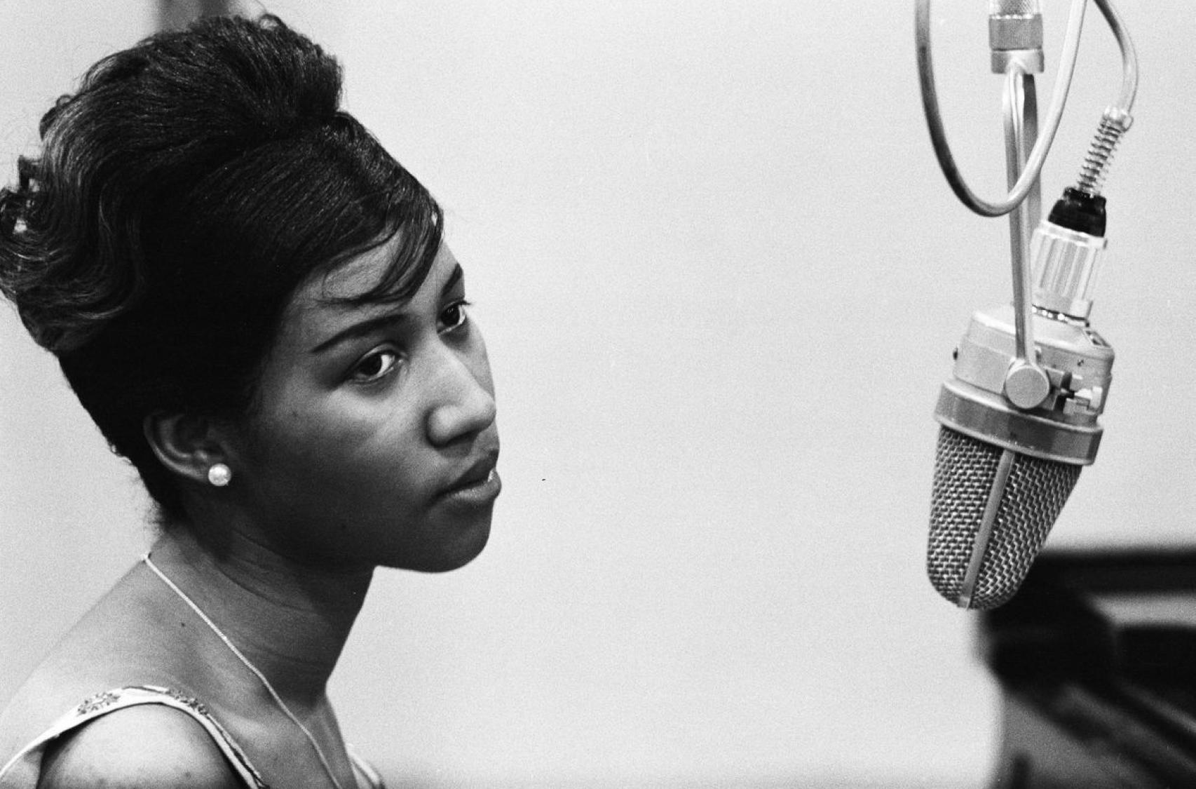 Aretha cantó a las mujeres que esperan en casa y también desean, sufren y viven como mujeres.