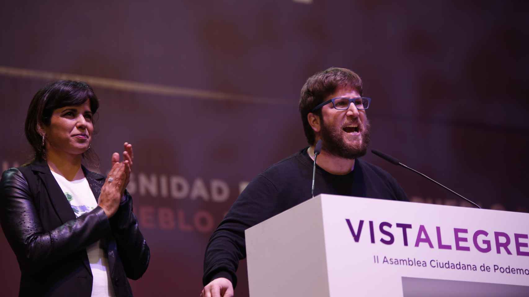 Teresa Rodríguez y Miguel Urban, en Vistalegre II.